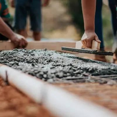 Face-lifting solutions for concrete surfaces